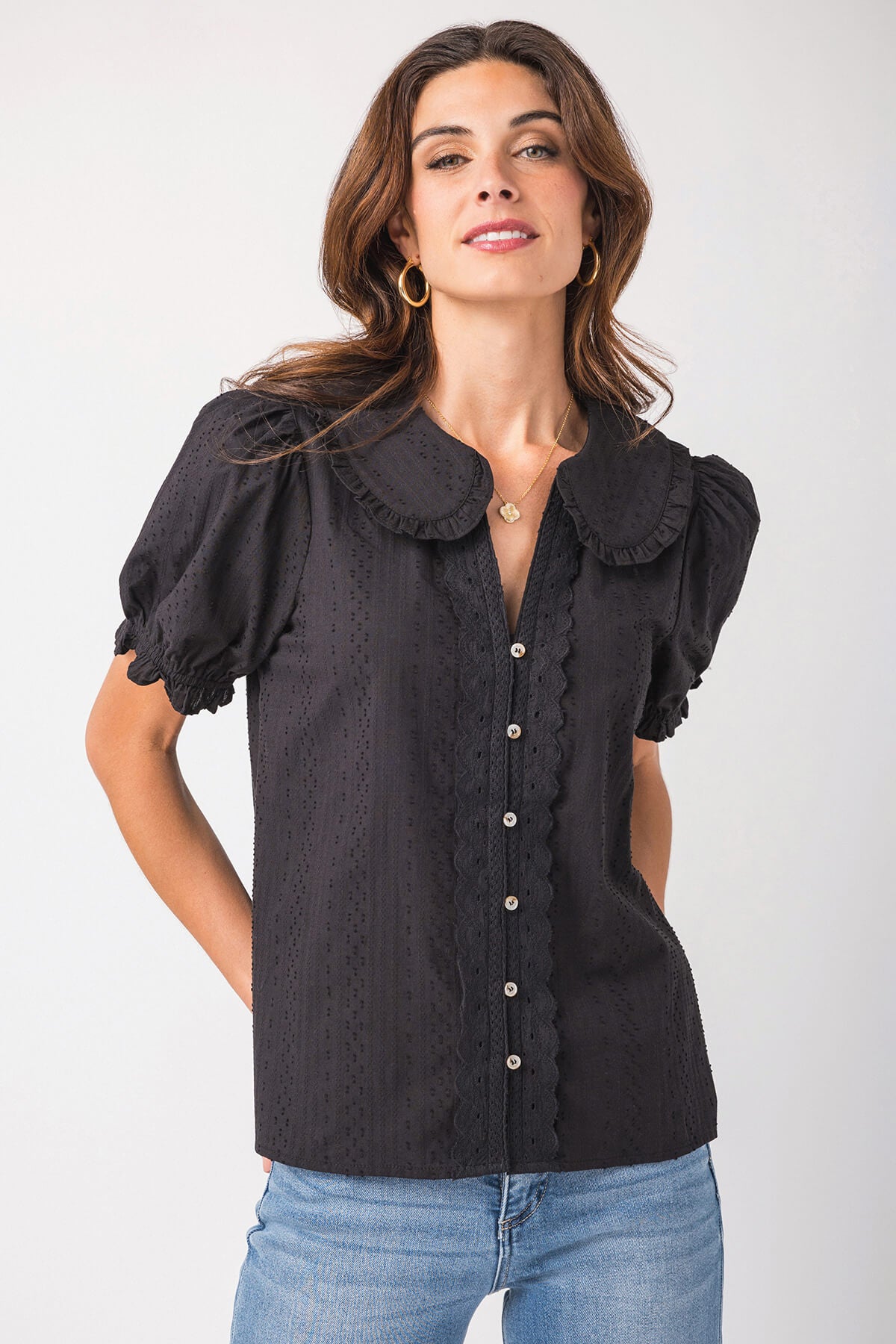 Gigio Short Puff Sleeve Blouse with Peter Pan Collar