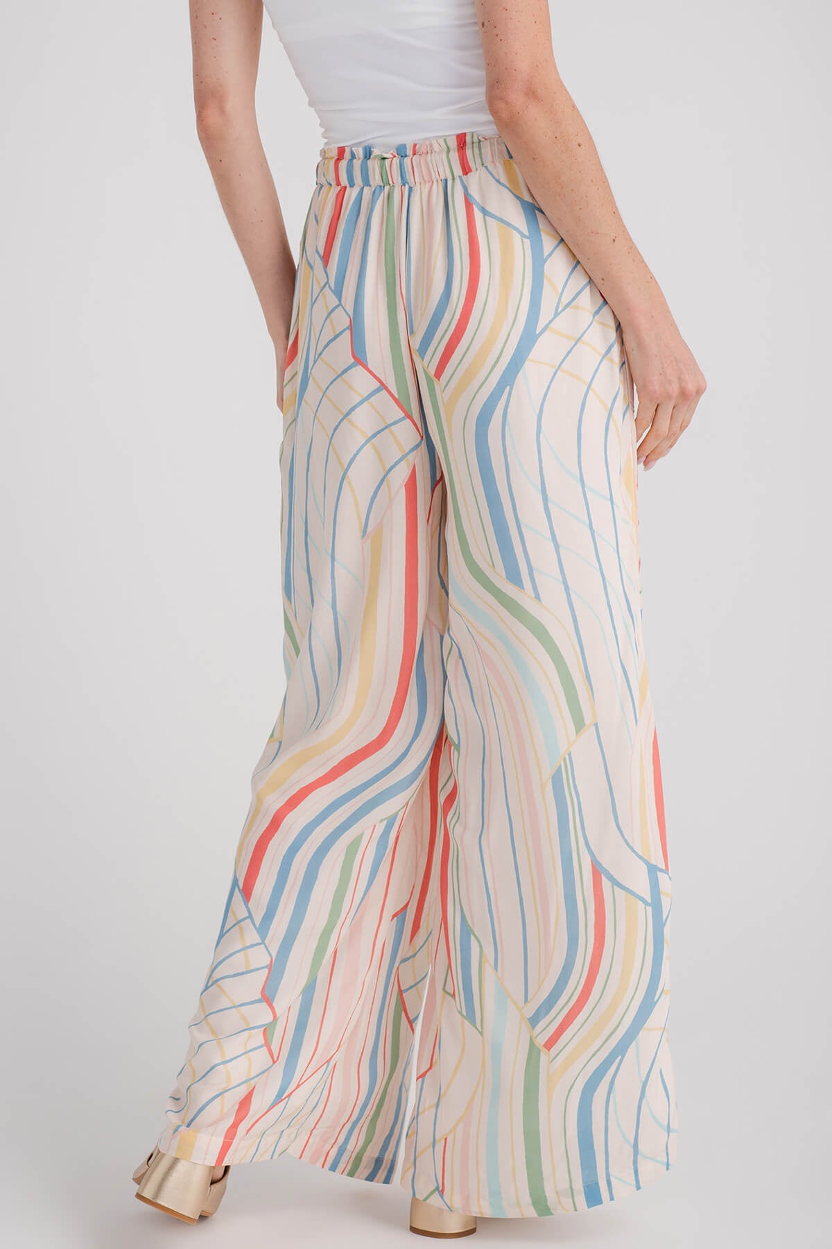 Elan Smocked Waist Printed Beach Pants