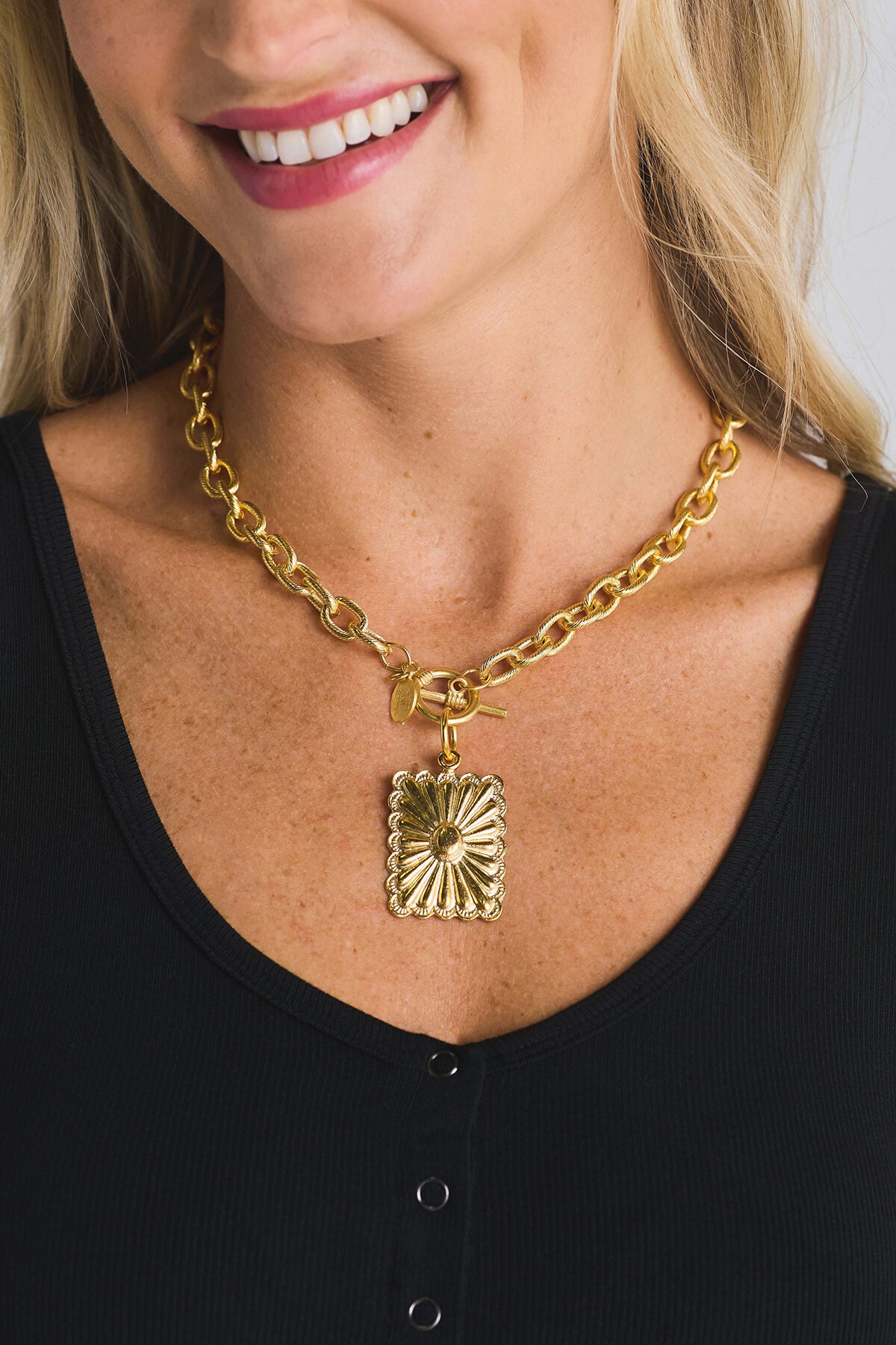 14k Diamond Toggle Necklace .10 CTW – RG