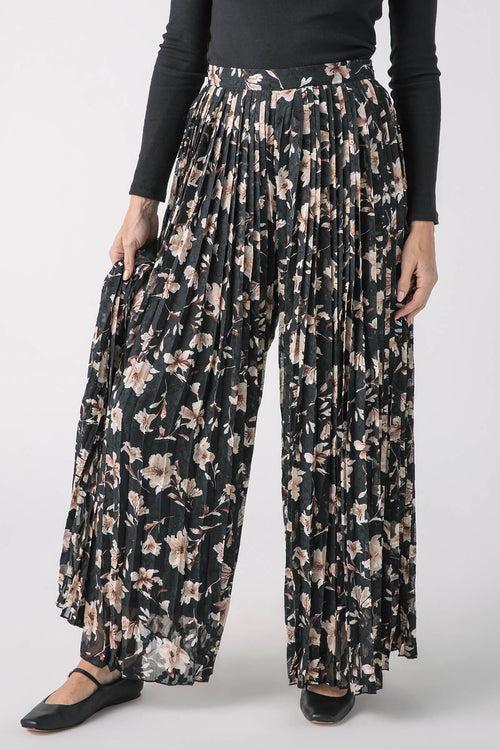 By Together Floral Pleated Pants