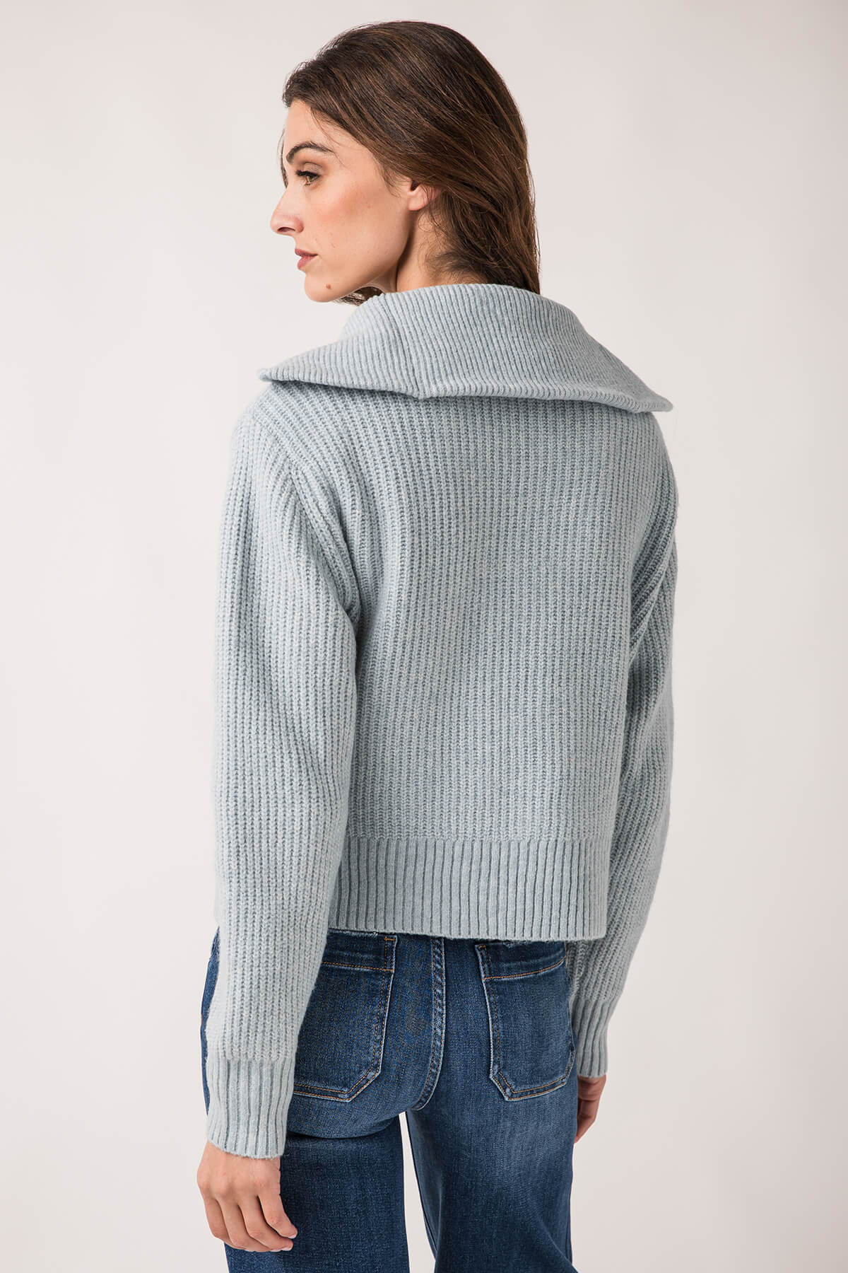 Pinch Collared Zip Up Sweater