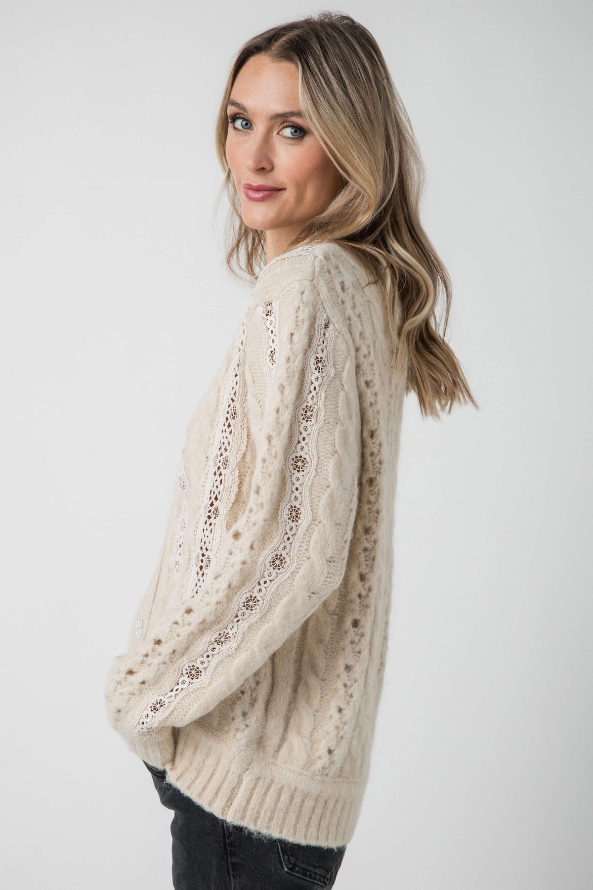 ASTR Nesmarie Cardigan