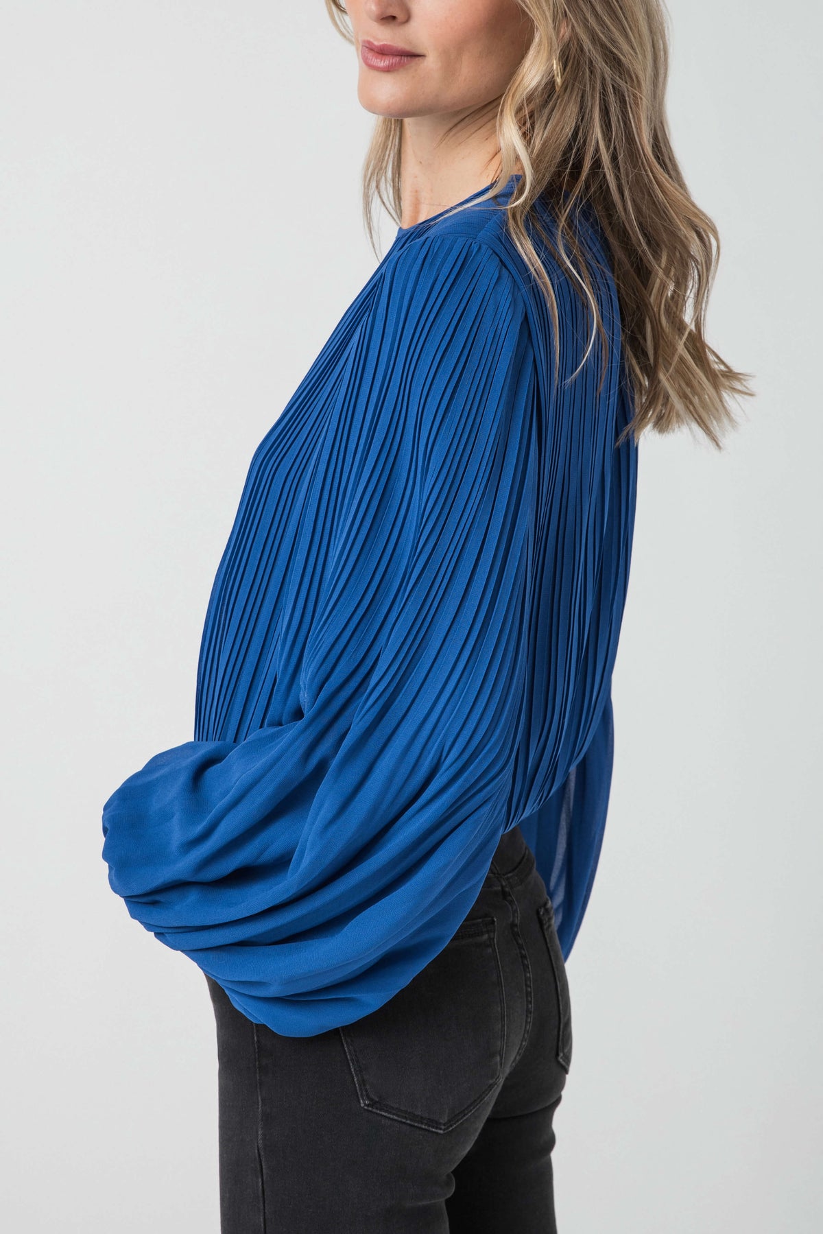 Pinch Pleated Long Sleeve Bubble Top