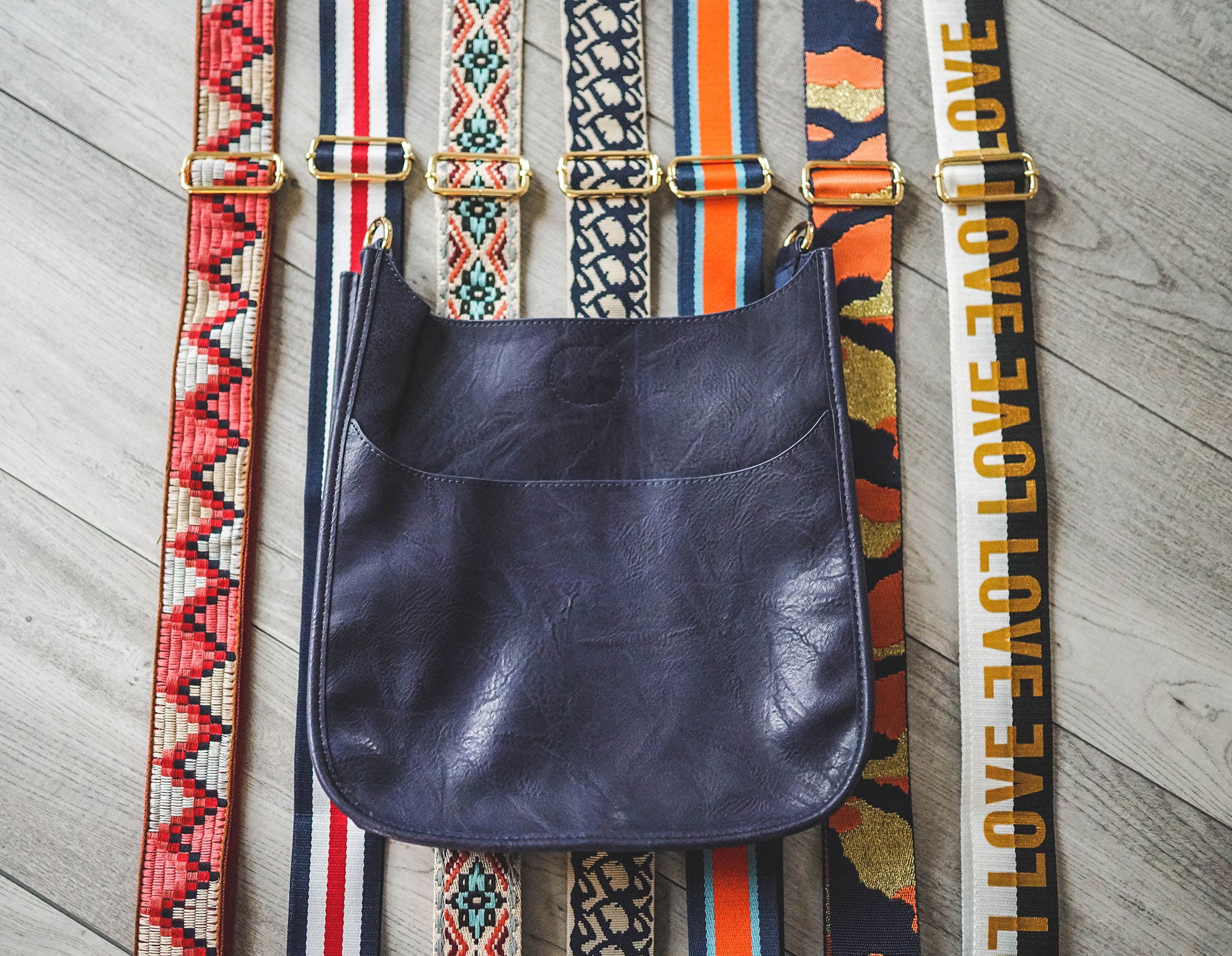 No Compromising Style, Comfort, Practicality Or Ethics With This Vegan  Leather Diaper Bag By Fox & Sparrow Co — CopperRed Photography
