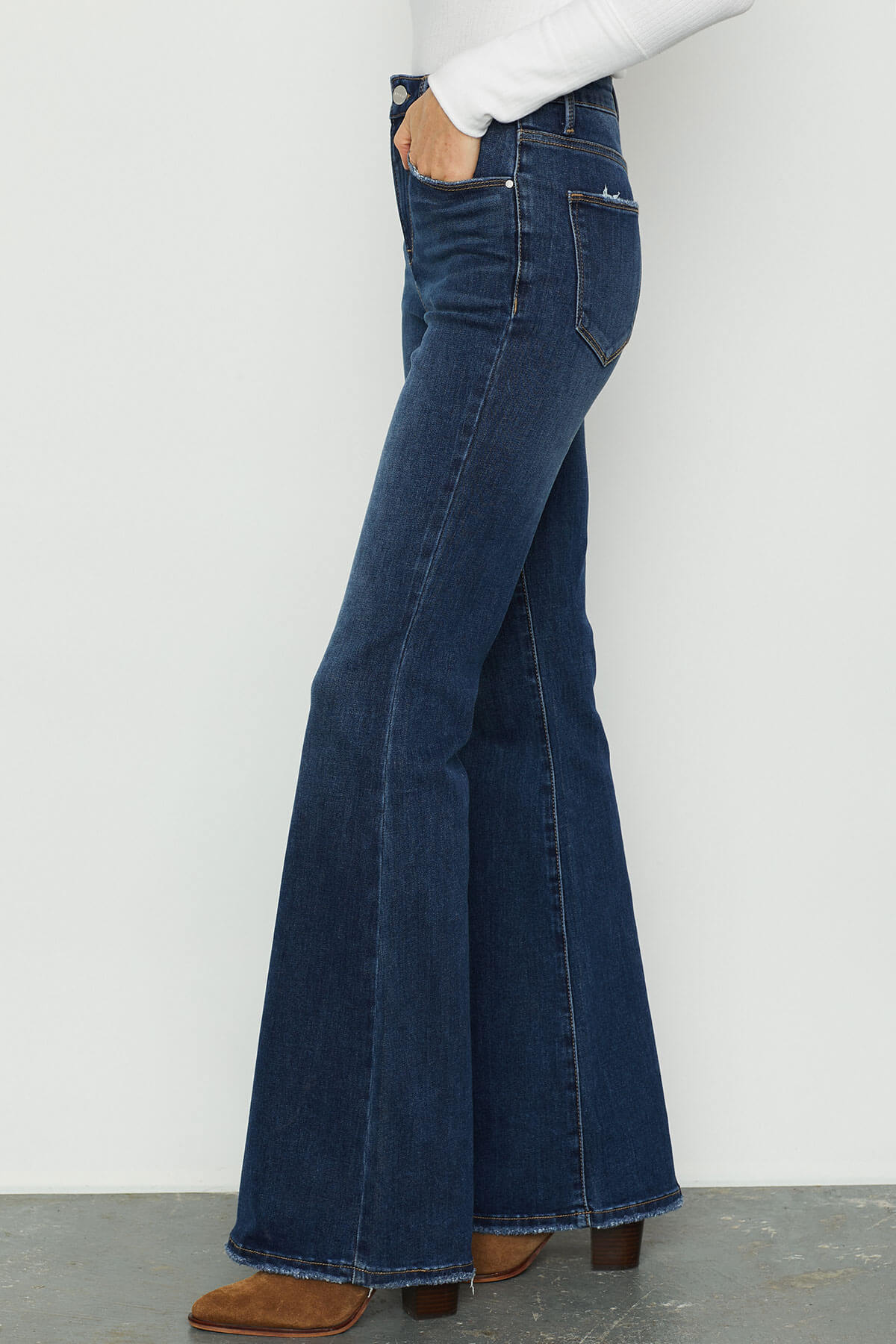 Risen Venice Flare Jeans – Social Threads